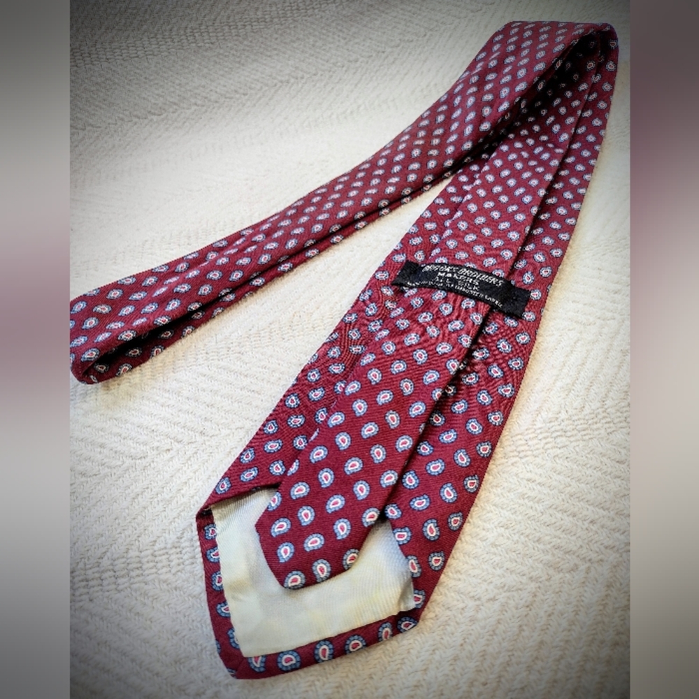 Vintage Brooks Brothers Silk Neck Tie for Men, Perfect Condition - Picture 7 of 7